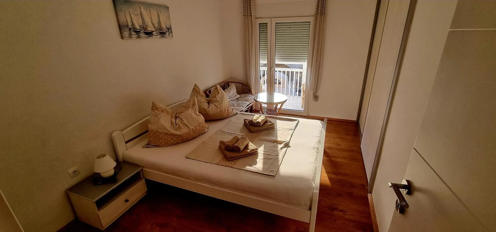 Apartment Alexandra Vir